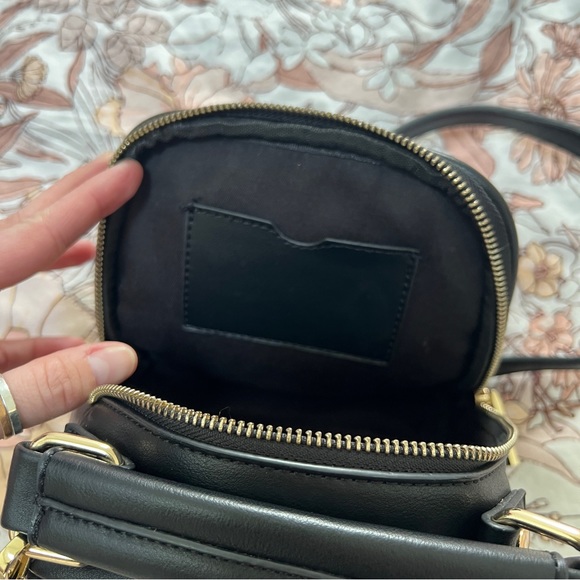 Skinnydip London Small ‘Wasted’ Floral Crossbody Bag - Picture 8 of 10